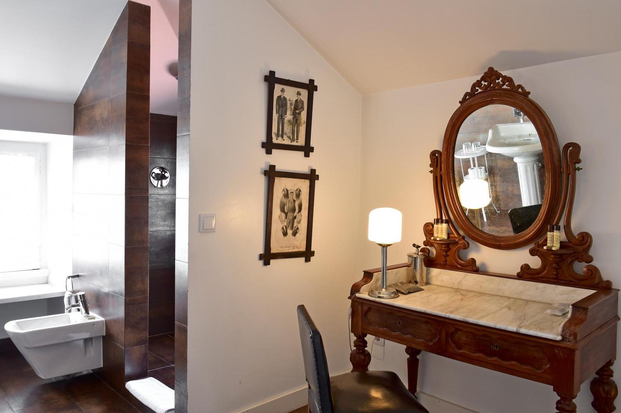 Junior Suite,1223950543:JPEG